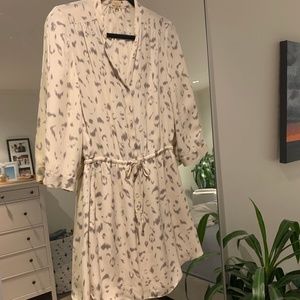 Babaton Dresses - Aritzia Babaton Bennett Silk Shirt Dress LeopardXS Babaton Dresses - Aritzia Babaton Bennett Silk Shirt Dress LeopardXS